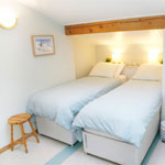 Le Refuge, Chamonix: The second bedroom prepared as two singles
